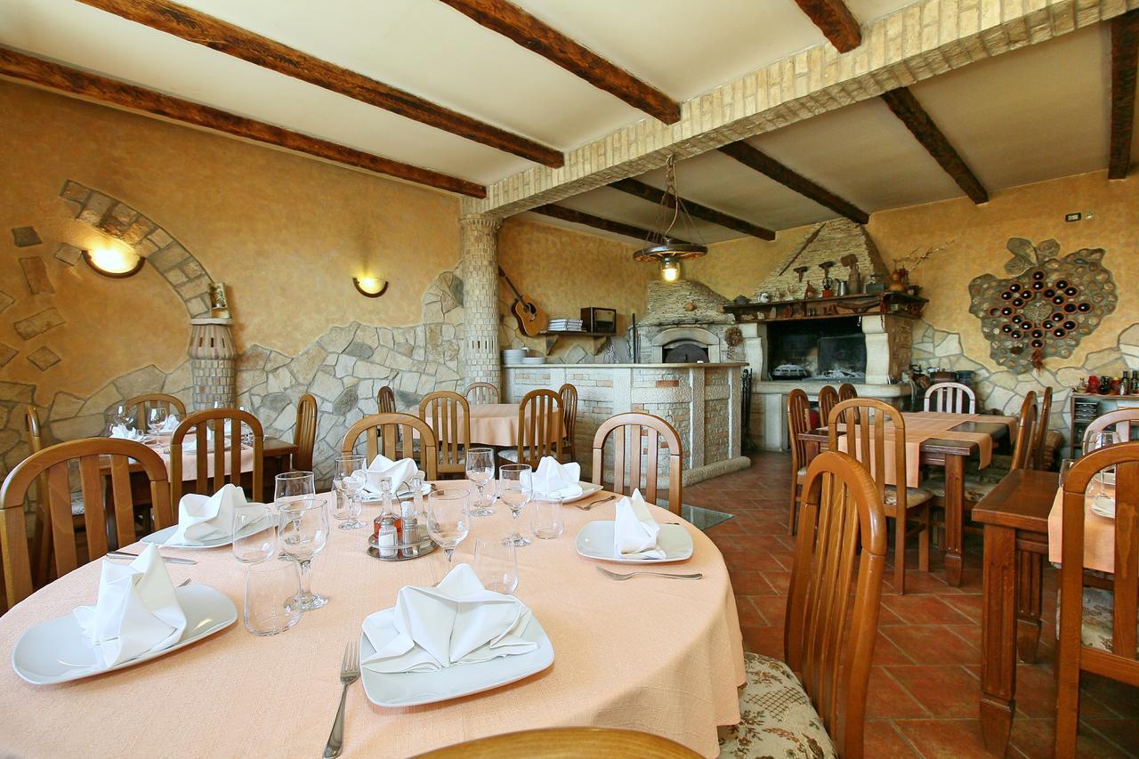 Sobe Rooms Tea Buje Exterior foto