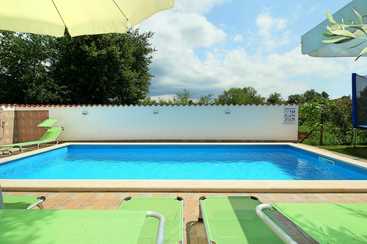 Sobe Rooms Tea Buje Exterior foto